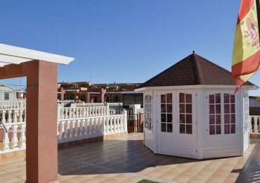 SOLD! Well maintained villa south facing with large exterior surfaces both ground and roof terrace with gazebo.