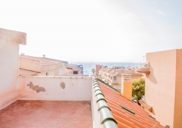 Townhouse with sea view near La Mata beach